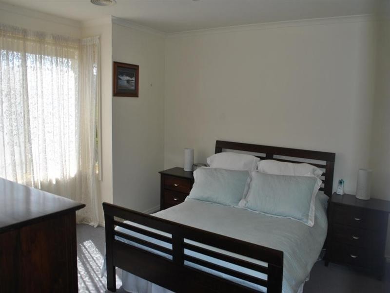 3 Redleaf Close, Lara VIC 3212