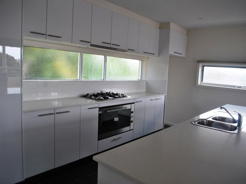 15 Roberts Road, Belmont VIC 3216