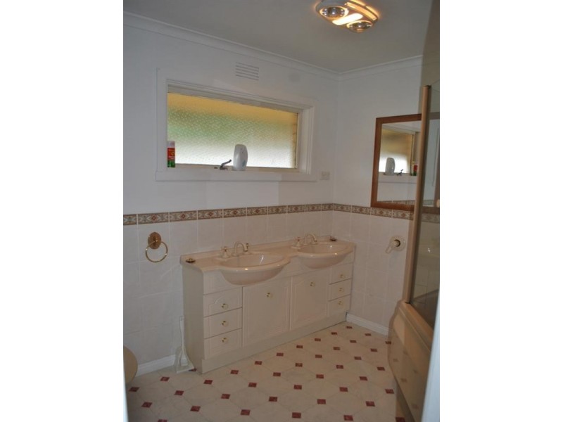 21 Lime Crescent, Lara VIC 3212