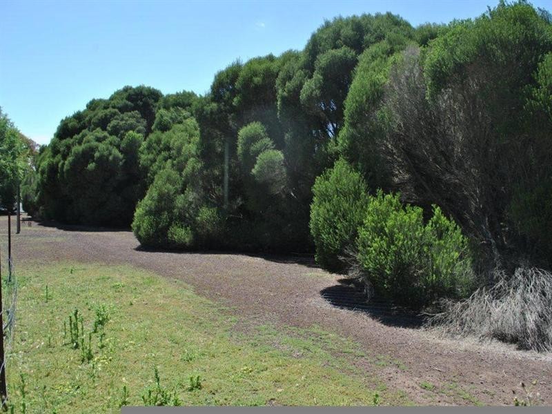 15 Constantine Drive, Lara VIC 3212