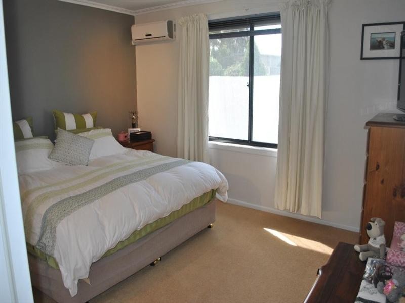 9 Ponds Drive, Lara VIC 3212