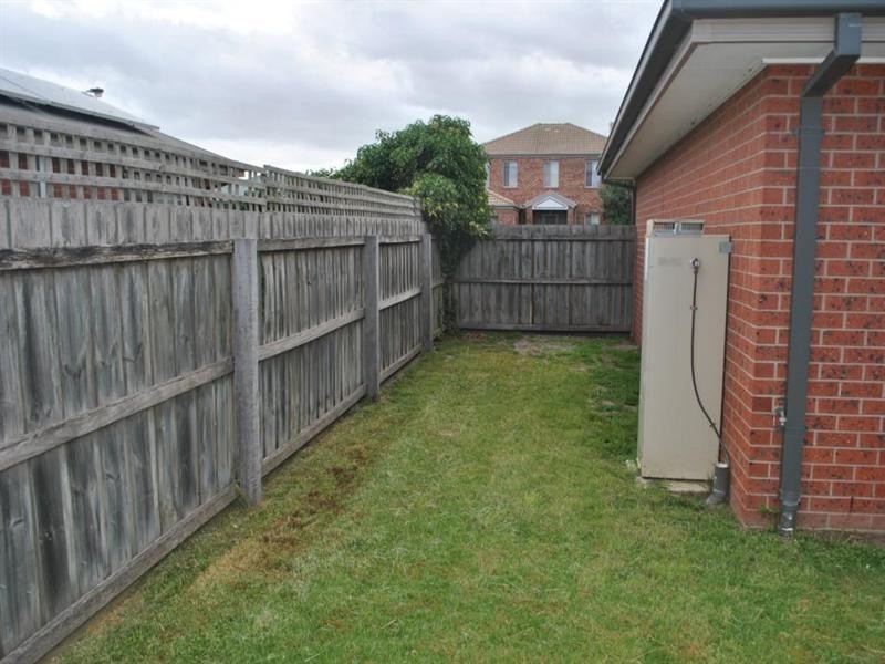 1/24 Stefan Court, Lara VIC 3212