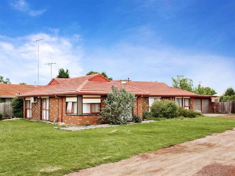 34 Brunel Close, Lara VIC 3212