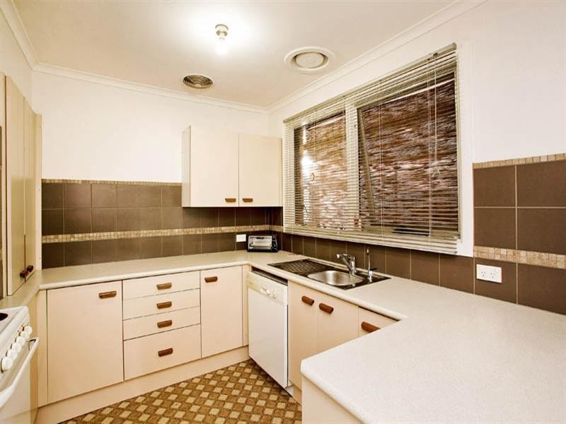 34 Brunel Close, Lara VIC 3212
