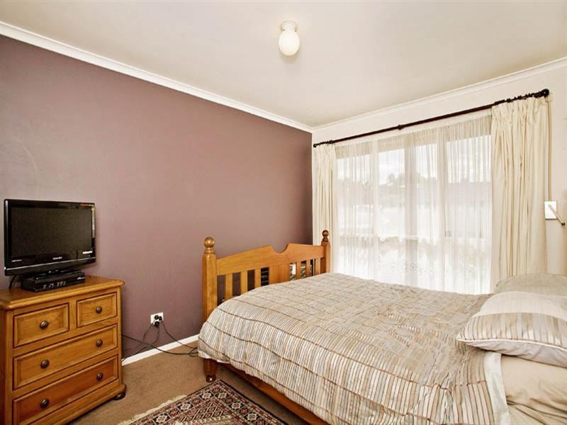 34 Brunel Close, Lara VIC 3212