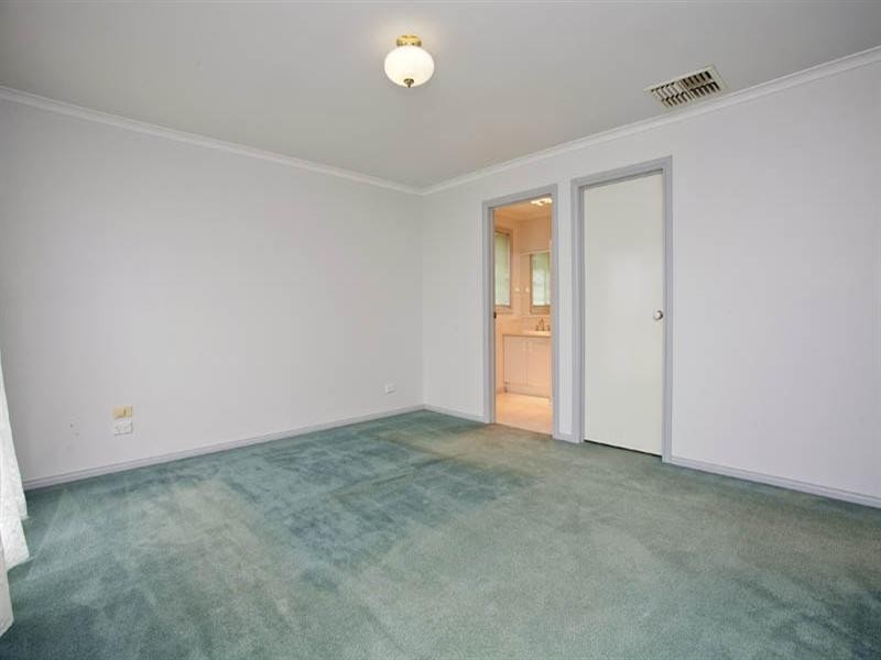 12 Egret Court, Lara VIC 3212