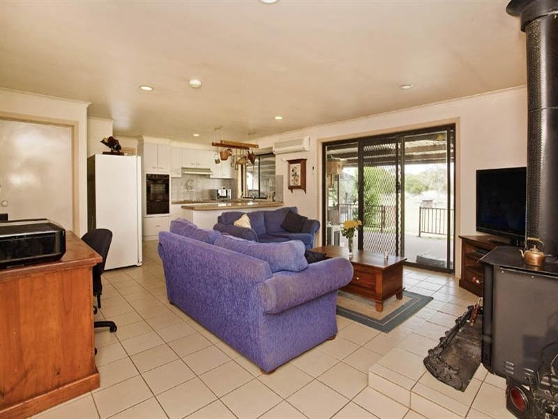 21 Windermere Road, Lara VIC 3212