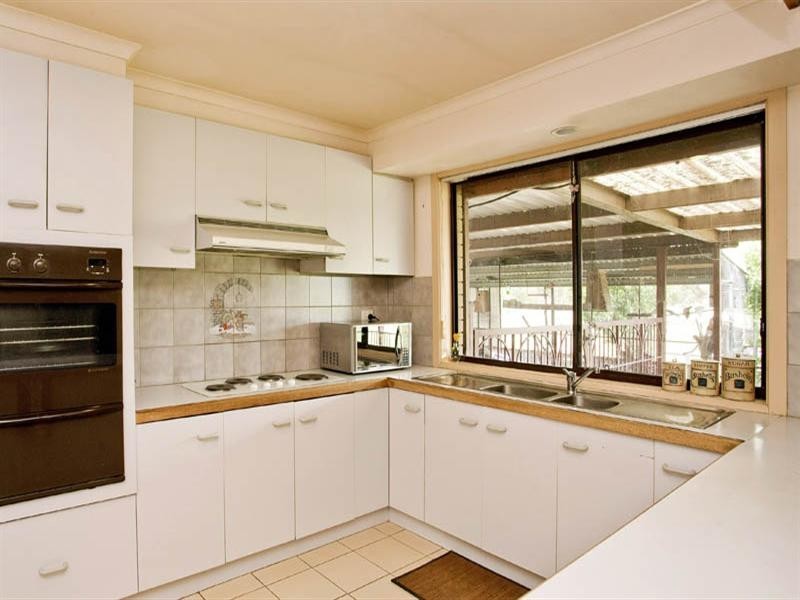 21 Windermere Road, Lara VIC 3212