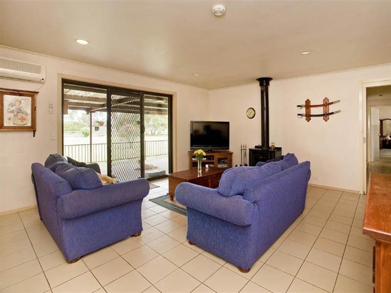 21 Windermere Road, Lara VIC 3212