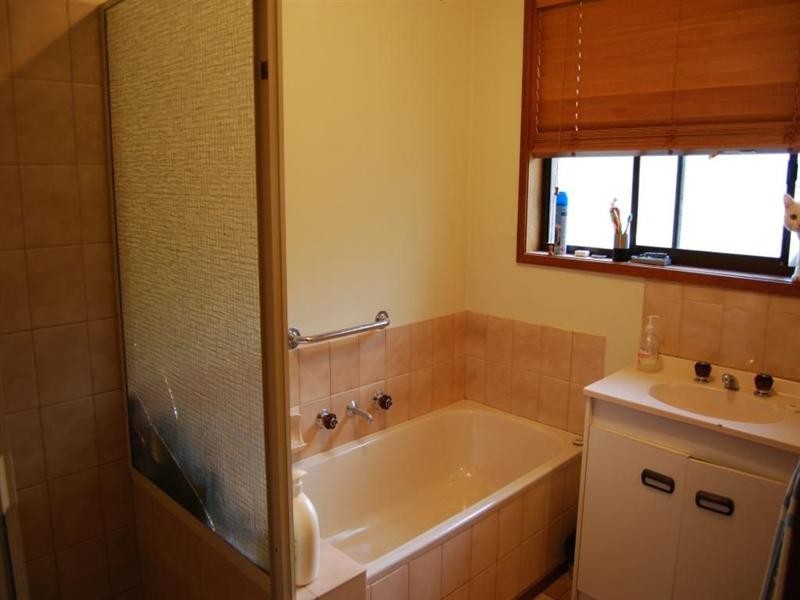 3/28 McClelland Avenue, Lara VIC 3212