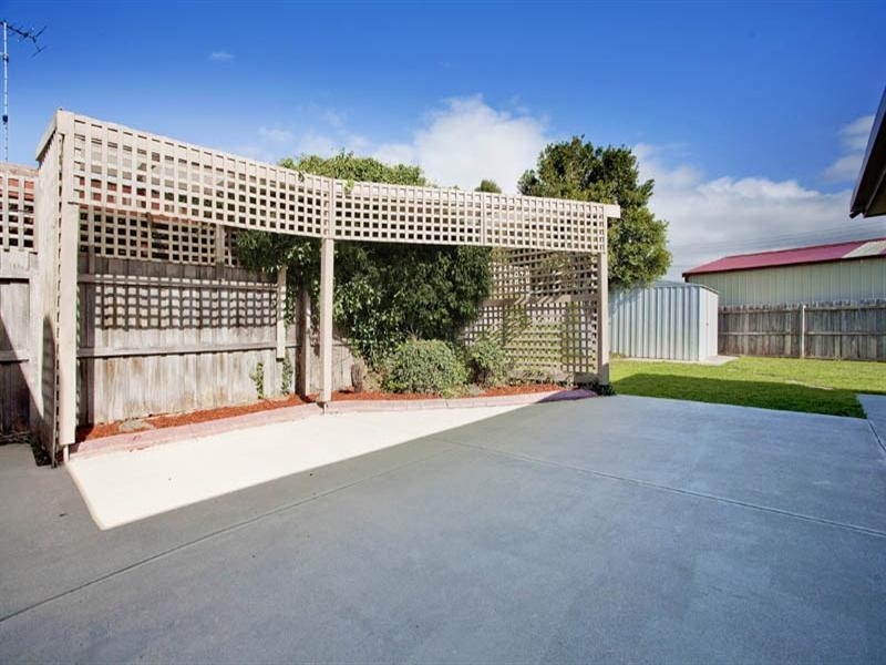 7 Castlemaine Court, Corio VIC 3214