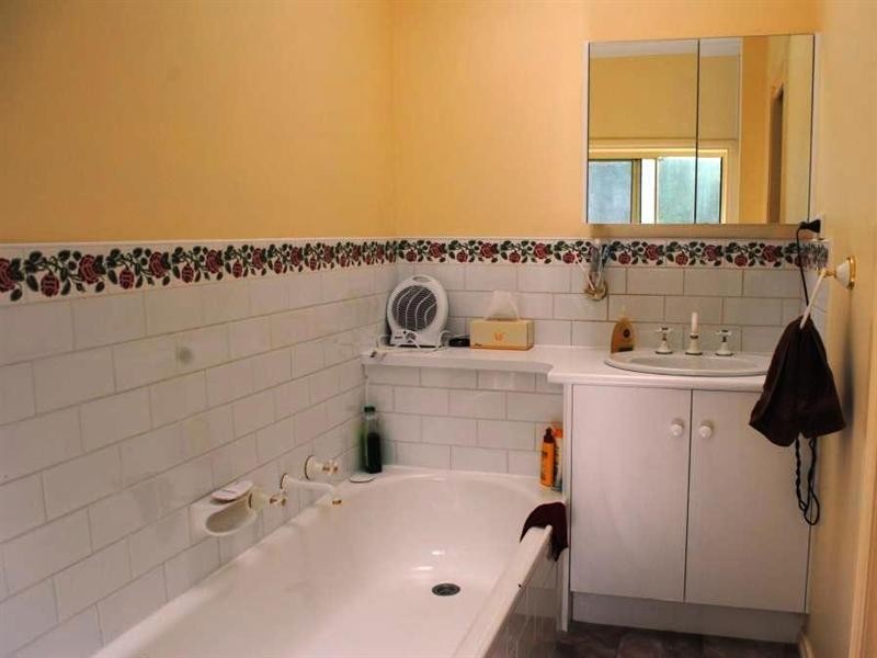 10 Fisher Street, Lara VIC 3212