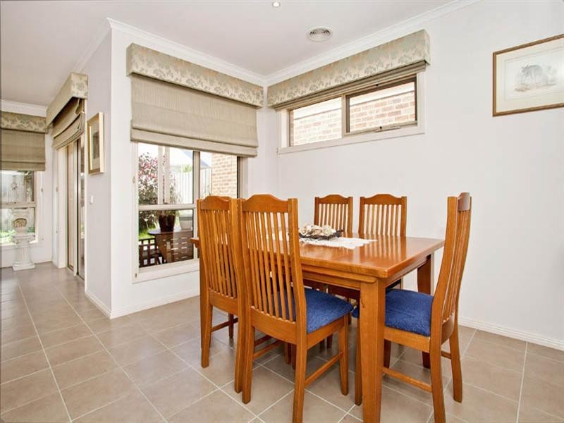 1/8 Looker Street, Lara VIC 3212