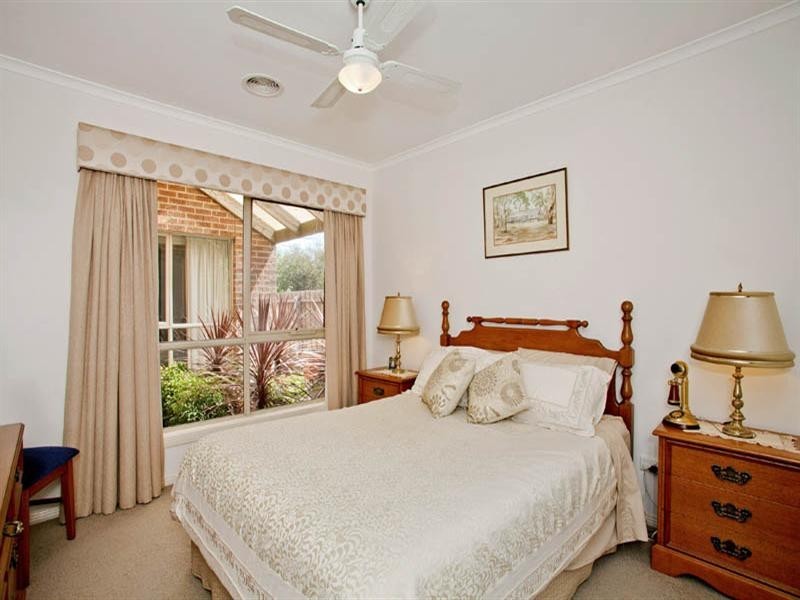 1/8 Looker Street, Lara VIC 3212