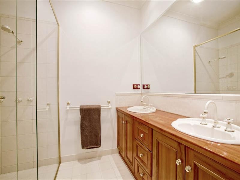 4 Wongalea Drive, Lara VIC 3212