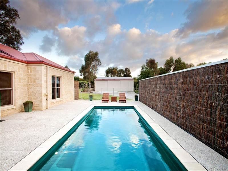 4 Wongalea Drive, Lara VIC 3212