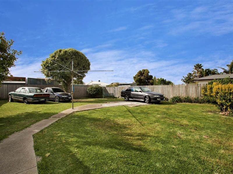 42 Bellbird Avenue, Norlane VIC 3214
