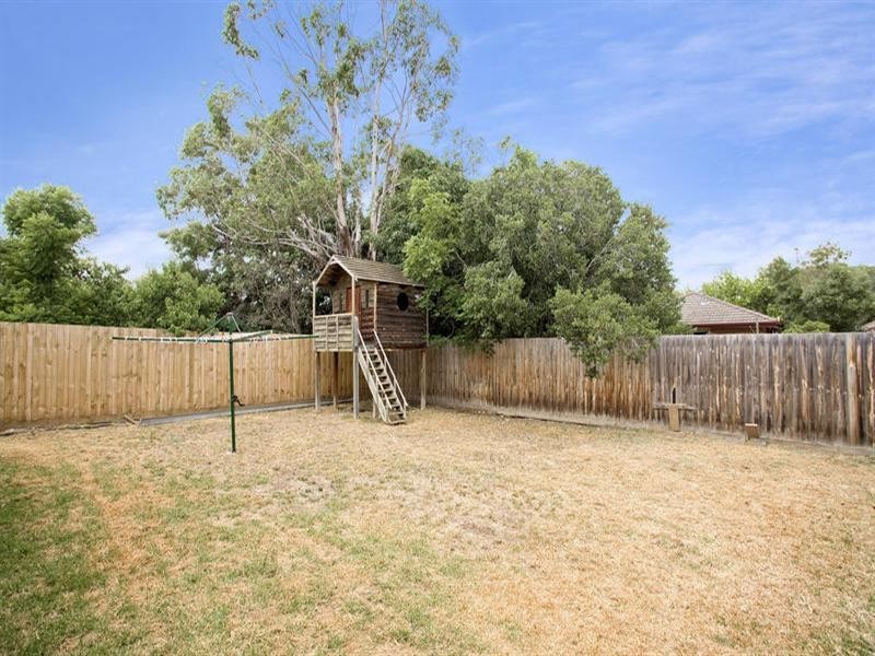 24 Sheeran Crescent, Lara VIC 3212