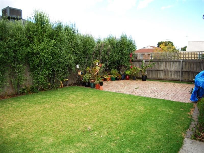 1/22 Kantara Crescent, Lara VIC 3212