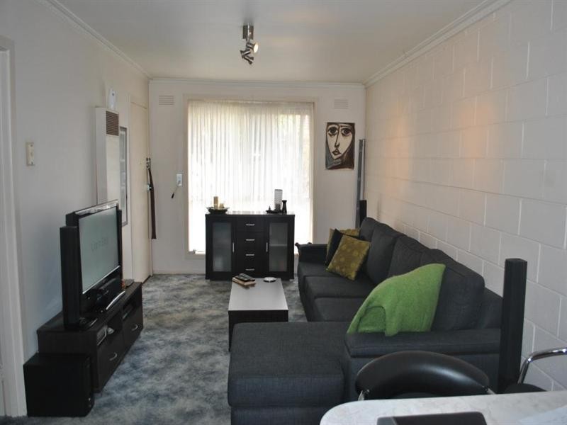 2/38 Pride Street, Hamlyn Heights VIC 3215