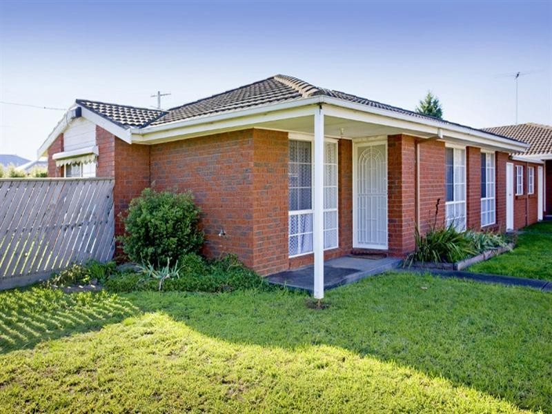 1/28 Cameron Crescent, Lara VIC 3212