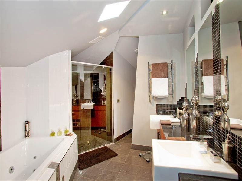 30 Thomas Road, Lara VIC 3212