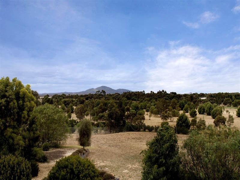 30 Thomas Road, Lara VIC 3212