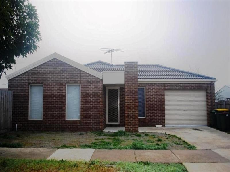 13 Yalloak Street, Norlane VIC 3214