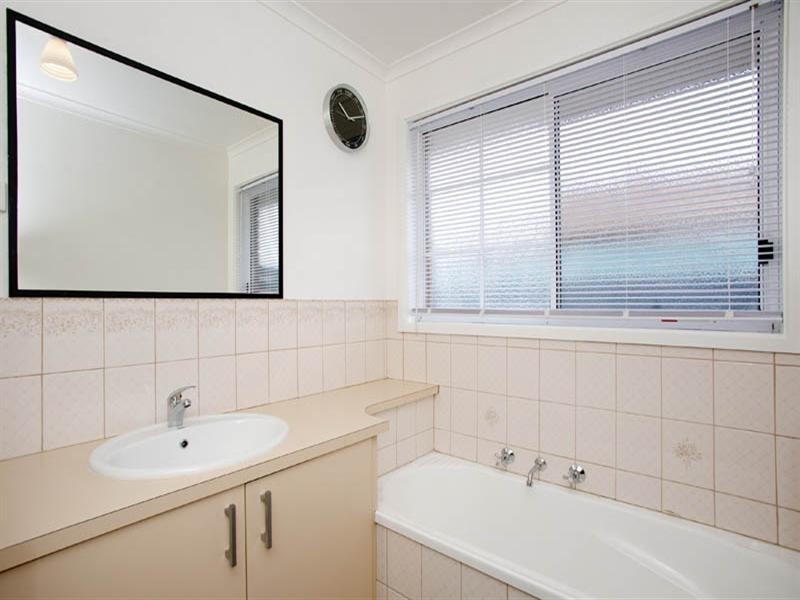 3/28 Cameron Crescent, Lara VIC 3212