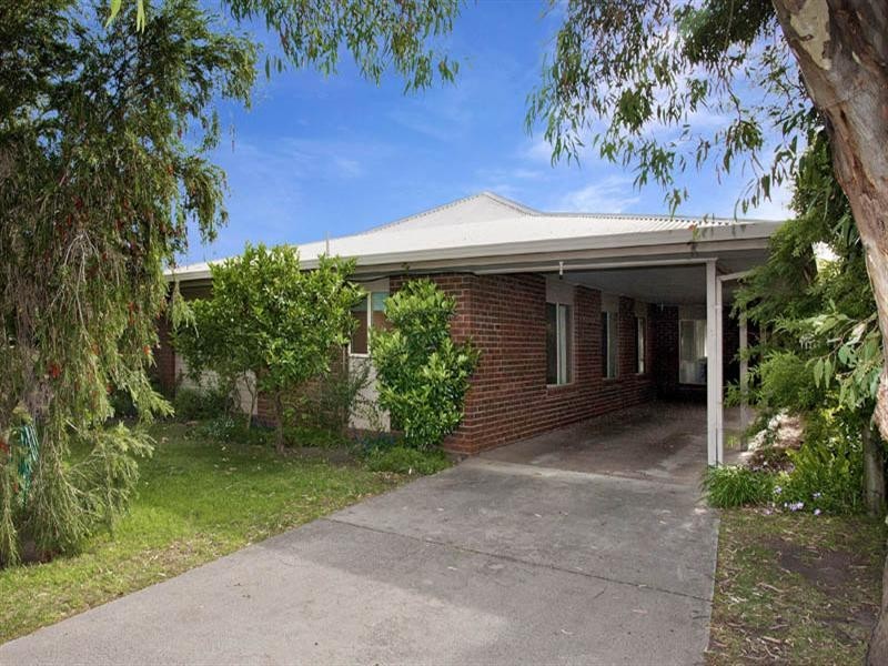 33 Caldermeade Road, Corio VIC 3214