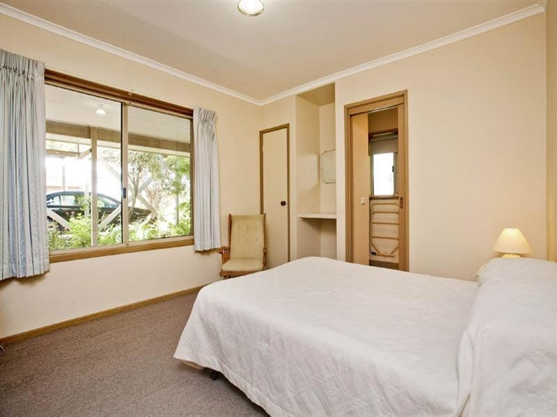 33 Caldermeade Road, Corio VIC 3214