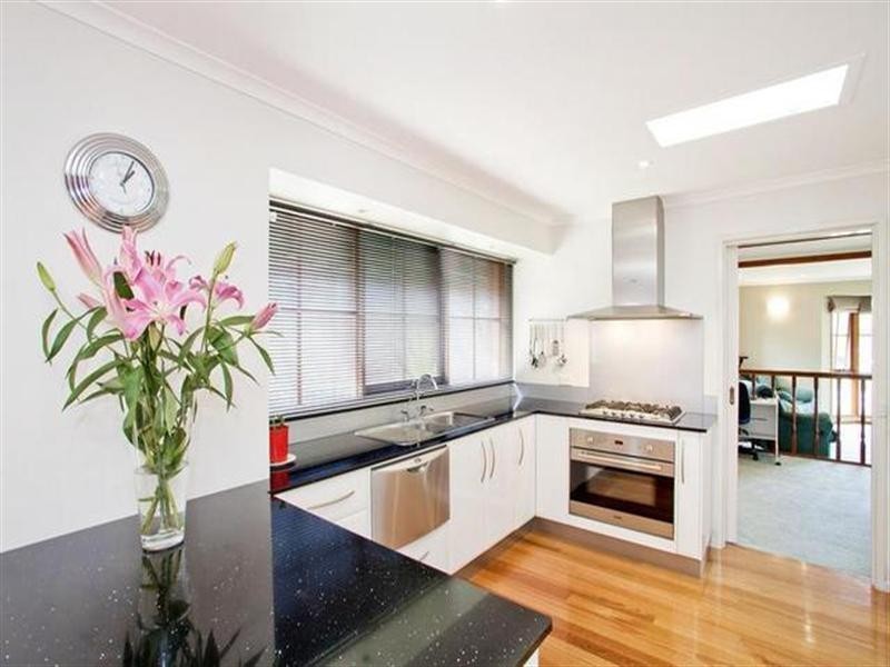 19 Sheeran Crescent, Lara VIC 3212