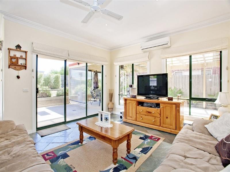 36 Lara Boulevard, Lara VIC 3212