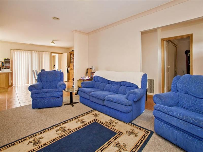 54 Blackbird Circuit, Lara VIC 3212