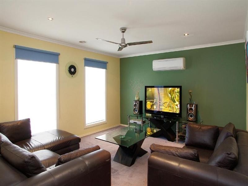 23 Country Gardens Drive, Lara VIC 3212