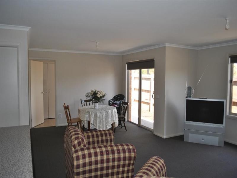 11 Endeca Court, Lovely Banks VIC 3221