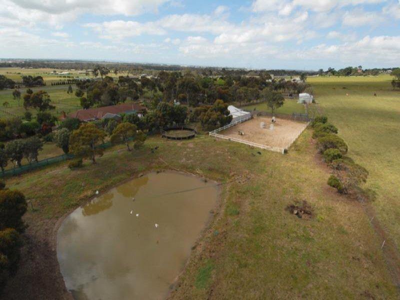 655 Bacchus Marsh Road, Lara VIC 3212