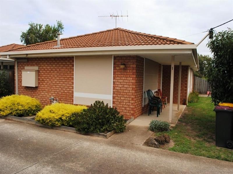 1/57 Forest Road, Lara VIC 3212