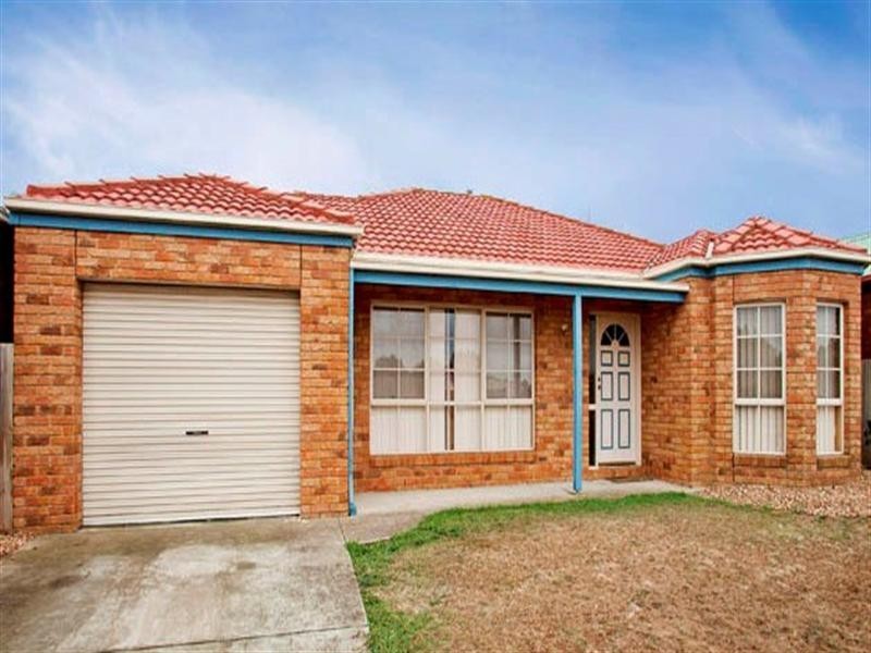 54 Blackbird Circuit, Lara VIC 3212