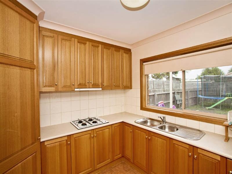 54 Blackbird Circuit, Lara VIC 3212