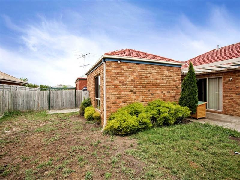 54 Blackbird Circuit, Lara VIC 3212