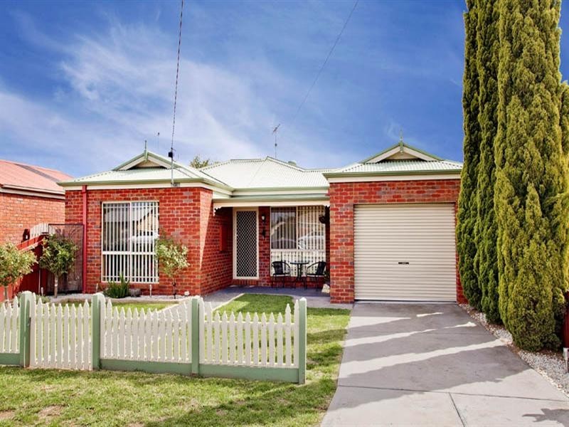 72 Forest Road South, Lara VIC 3212