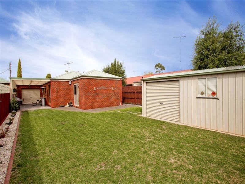 72 Forest Road South, Lara VIC 3212