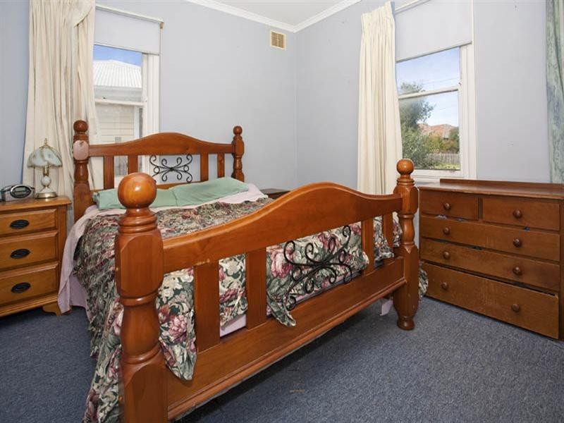 16 Jay Street, Norlane VIC 3214