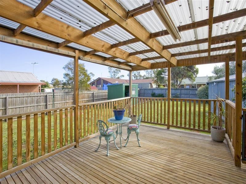 15 Swan Street, Lara VIC 3212