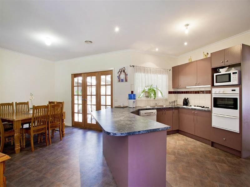 36 Young Street, Lara VIC 3212