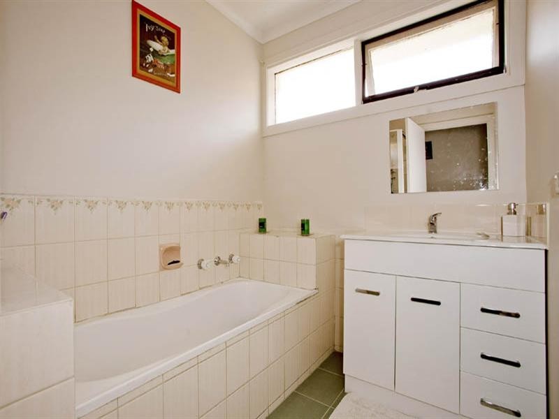 140 Goldsworthy Road, Corio VIC 3214