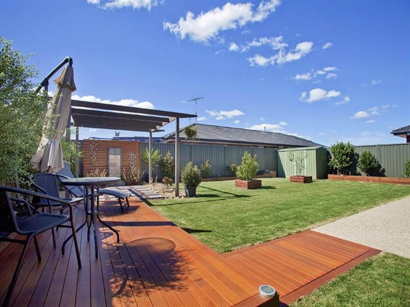 12 Springwater Drive, Lara VIC 3212