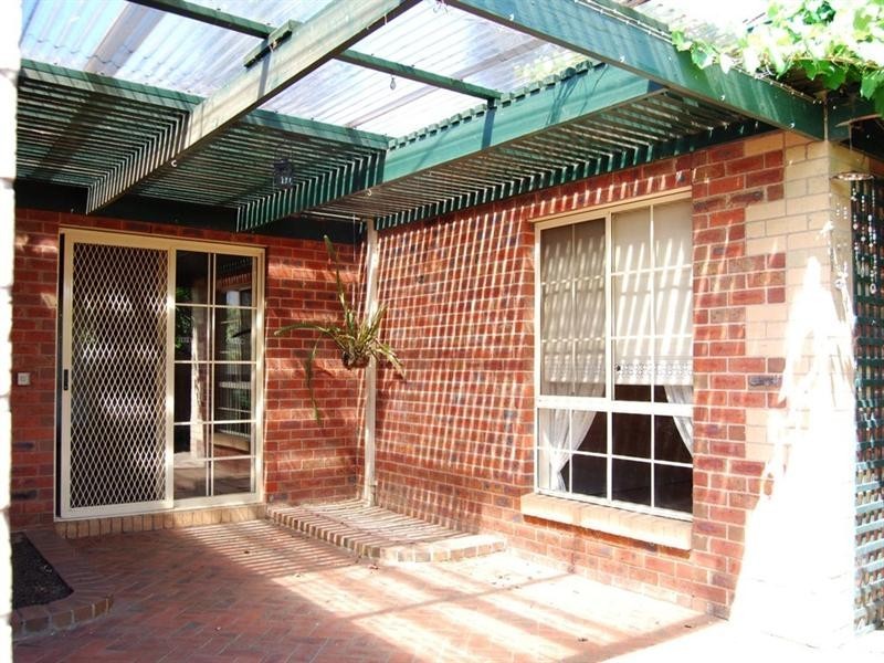 29 Cameron Crescent, Lara VIC 3212