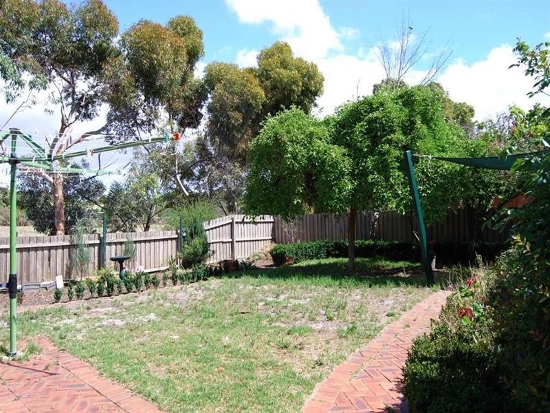 29 Cameron Crescent, Lara VIC 3212